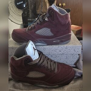 Air Jordan 5 Retro Burgundy size 8.5
